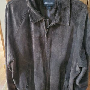 Men's brown leather bomber jacket